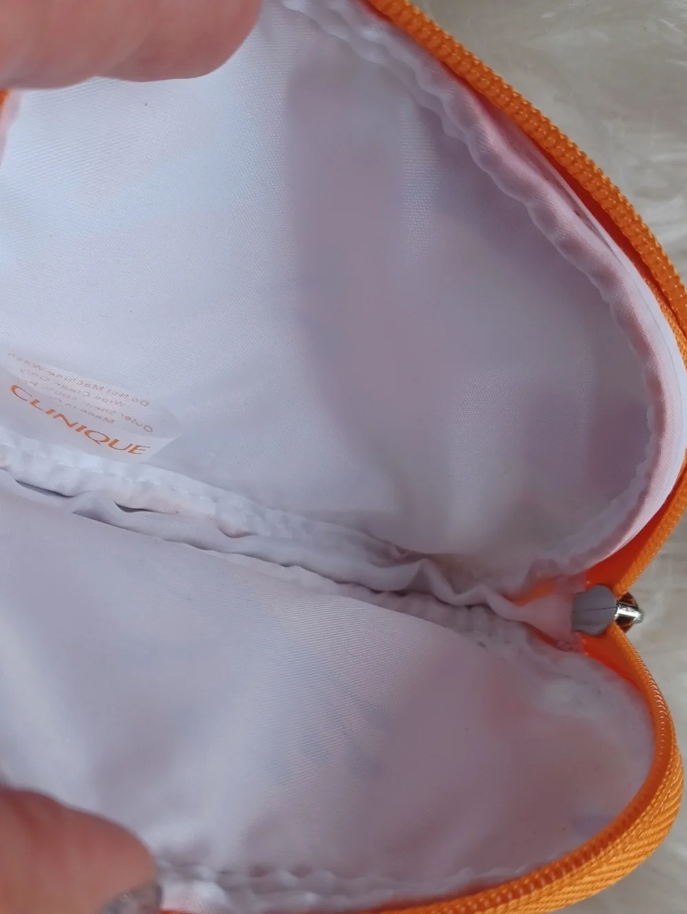 Clinique Pouch